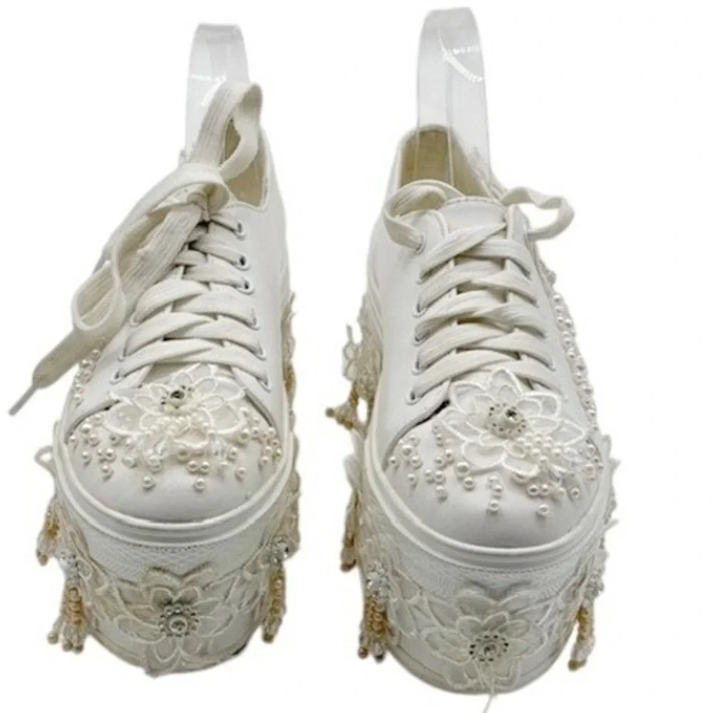 ALANESA Women Bridal White Lace Pearl Embellished Platform Sneakers‎ Size US 6.5